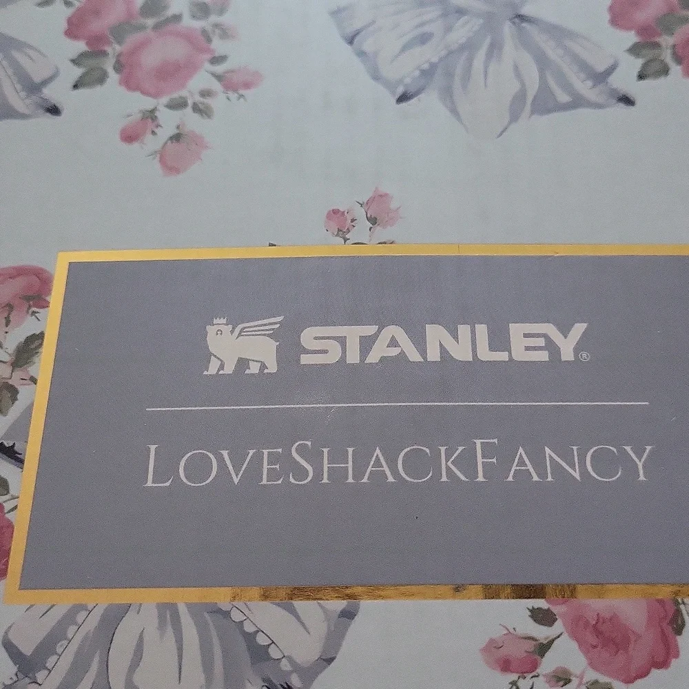 Stanley Love Shack Fancy Pastel Floral Tumbler with Straw Boxed Dust Cover - Picture 7 of 10